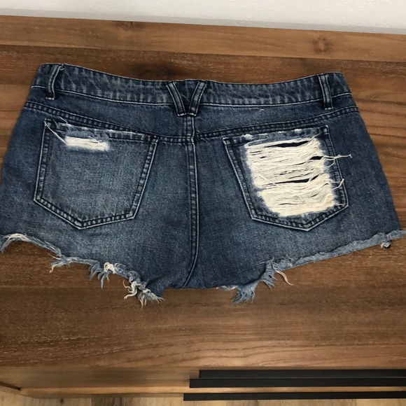 Volcom Jean Shorts - Picture 2 of 6